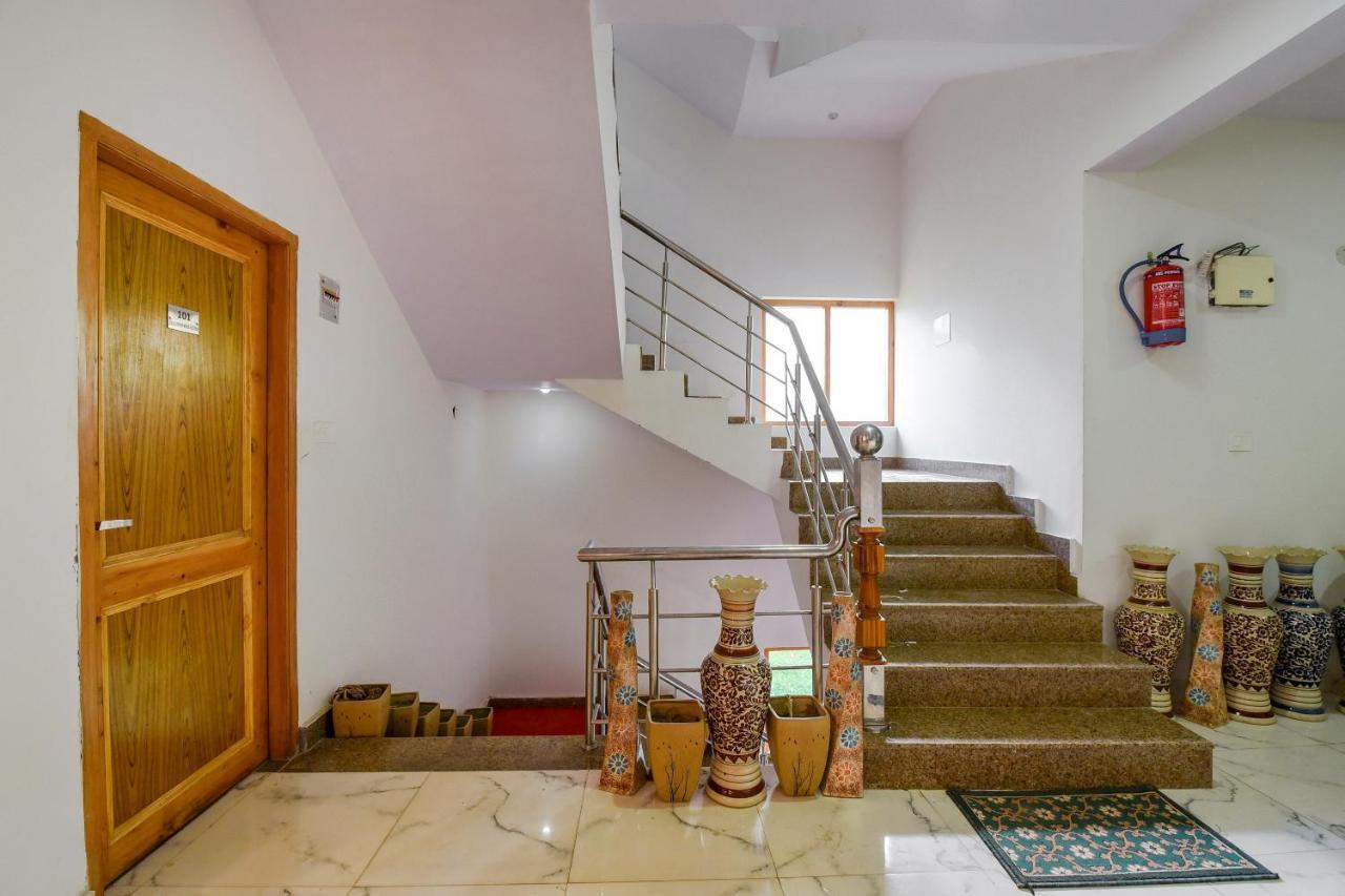 Kingscloud Hotel Manali  Bagian luar foto